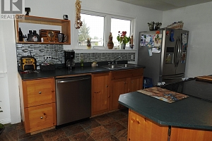 4435 Hallam Road - Photo 6