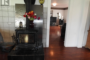 4435 Hallam Road - Photo 9