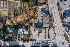 9558 Glenmore Road - Photo 2