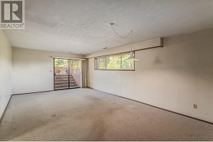 4729 Lakeshore Road - Photo 64