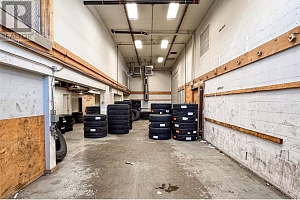 1060 Leathead Road Unit# 10 - Photo 8