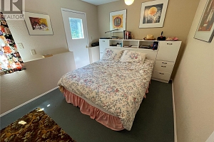 110 Russell Road - Photo 33