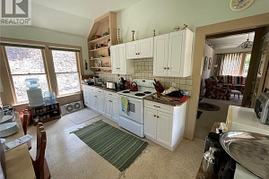 110 Russell Road - Photo 37