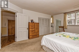 9739 Delcliffe Road - Photo 27
