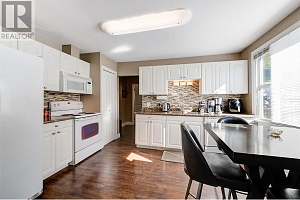 559 Cambridge Avenue - Photo 11