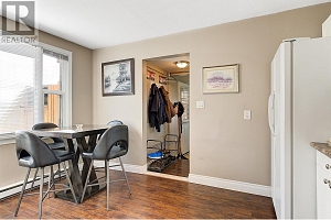 559 Cambridge Avenue - Photo 14
