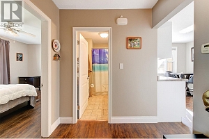 559 Cambridge Avenue - Photo 15