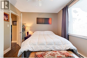 559 Cambridge Avenue - Photo 16