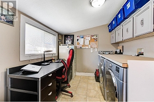 559 Cambridge Avenue - Photo 22