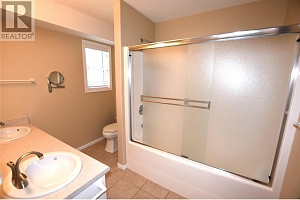 649 Elk Street - Photo 16