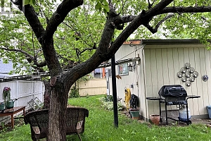 864 Lawson Avenue - Photo 15