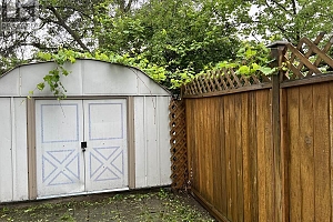 864 Lawson Avenue - Photo 16