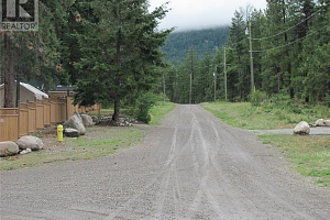 680 Fairbridge Road - Photo 5