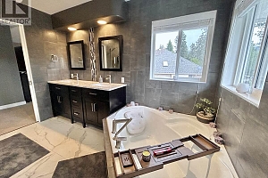 3911 Lakevale Place - Photo 23