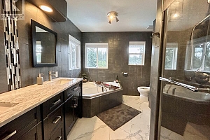 3911 Lakevale Place - Photo 24