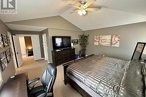 3911 Lakevale Place - Photo 26