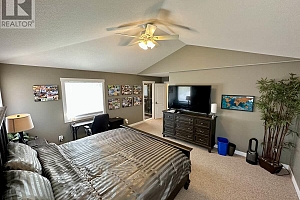 3911 Lakevale Place - Photo 27