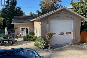 3911 Lakevale Place - Photo 46