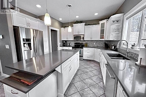 3911 Lakevale Place - Photo 9