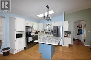 404 Hummingbird Avenue - Photo 7