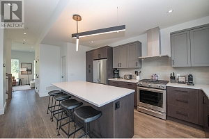 105 Predator Ridge Drive Unit# 4 - Photo 16