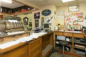 1948 Windsor Road - Photo 3