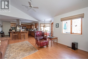 9292 Kokanee Road - Photo 15
