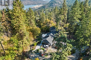 9292 Kokanee Road - Photo 4