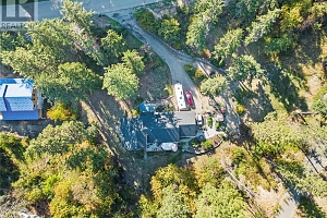 9292 Kokanee Road - Photo 40