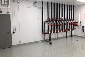 1837 Shuswap Avenue - Photo 10