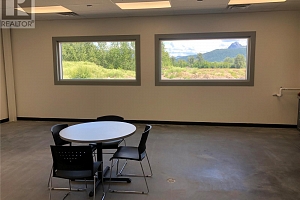 1837 Shuswap Avenue - Photo 15