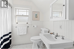 1812 Marshall Street - Photo 25