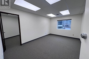 1579 Sutherland Avenue Unit# 211 - Photo 5