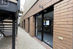 247 Lawrence Avenue - Photo 4