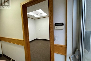 247 Lawrence Avenue - Photo 9