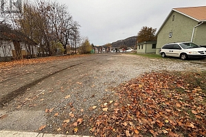 4000 29 Street - Photo 3