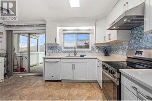 1730 Simpson Court - Photo 11