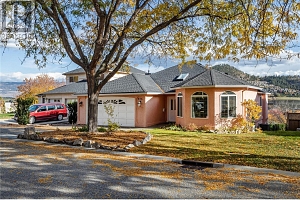 573 Spruceview Place N - Photo 40