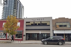 1607 Pandosy Street - Photo 2