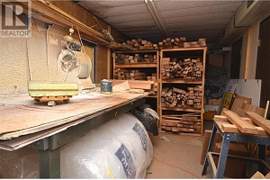 8525 Silver Star Road - Photo 26