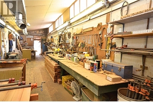 8525 Silver Star Road - Photo 36