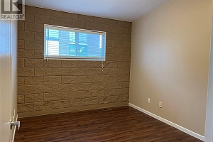 3202 32 Avenue - Photo 5