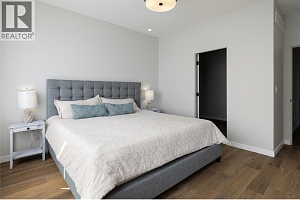 595 Vineyard Way N Unit# 9 - Photo 18