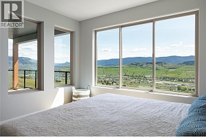 595 Vineyard Way N Unit# 9 - Photo 23