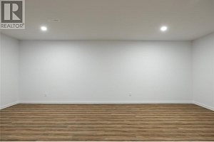 595 Vineyard Way N Unit# 9 - Photo 33