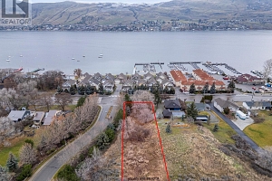 7740 Okanagan Landing Road - Photo 2
