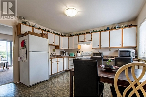4904 Pleasant Valley Road - Photo 12