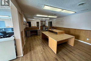 2811 44 Avenue - Photo 10