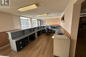 2811 44 Avenue - Photo 4