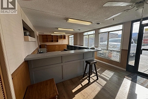 2811 44 Avenue - Photo 6